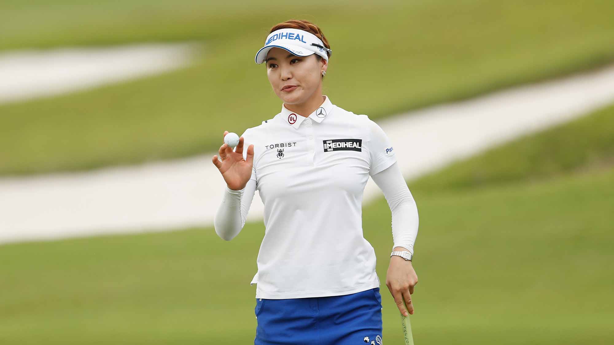 So Yeon Ryu of Korea acknowledges spectators at the fifteen hole during the first round of the Swinging Skirts LPGA Taiwan Championship at Ta Shee Golf & Country Club on October 25, 2018 in Taoyuan, Chinese Taipei